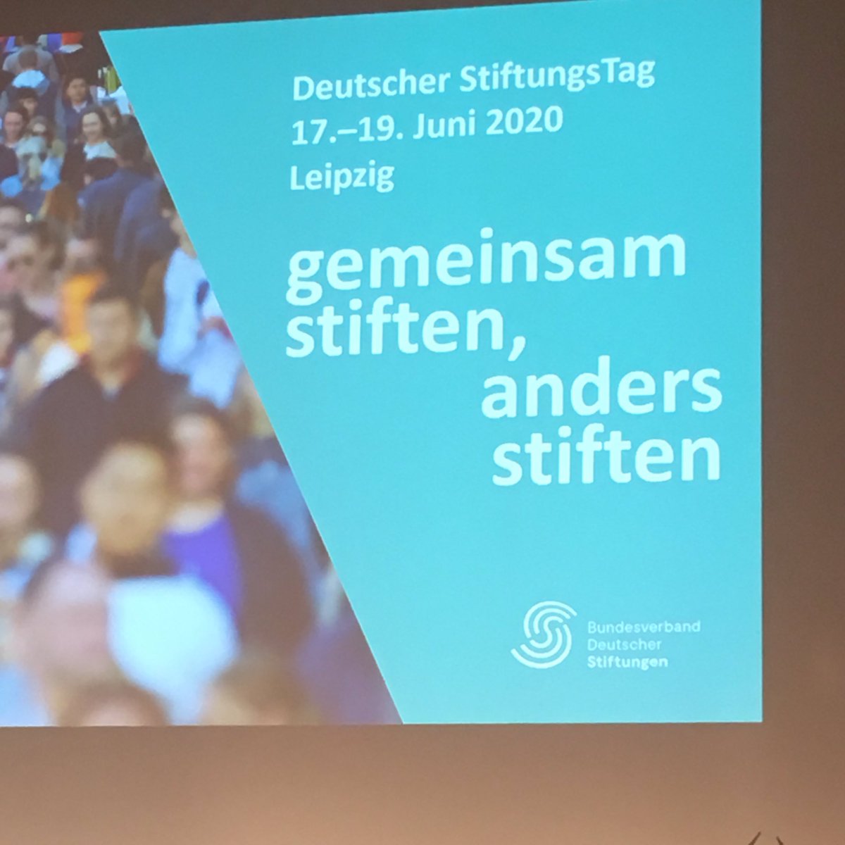 felixdresewski's tweet photo. Vielen Dank StiftungsTag #dst19 @stiftungstweet @foldenburg für tolle Tage zu gutem Stiften
Auf ein Wiedersehen beim #dst20
17.-19. Juni 2020
Leipzig
Gemeinsam Stiften,
Anders Stiften https://t.co/0m55H6PmYi