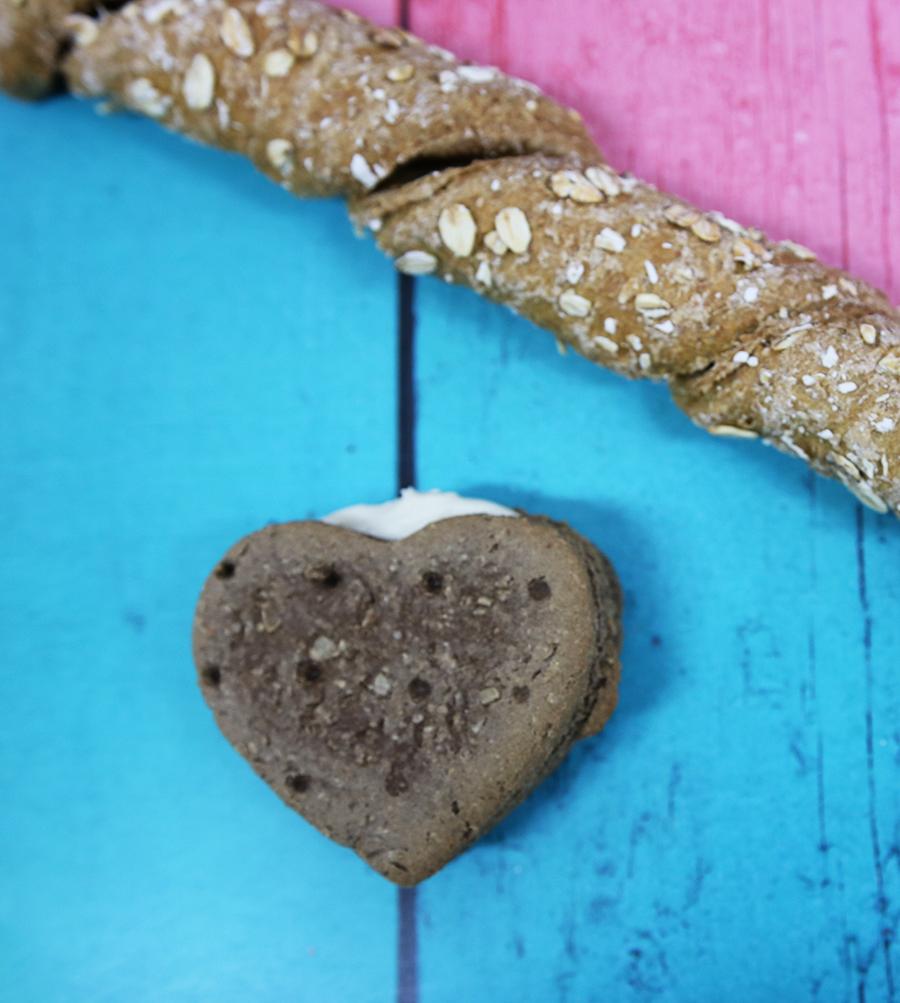 MiguitasReposte's tweet photo. ¿Conoces toda nuestra selección de galletas para mascotas? Ven a visitarnos a:
Noviciado 9  (Madrid Centro)
Plaza de Fonsagrada 5 (Madrid Norte)
#Reposteríaperruna #miguitas https://t.co/uaBxgBYO7s