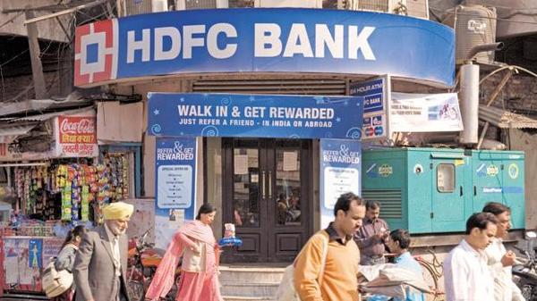 InfoblazeINDIA's tweet image. #HDFC Bank appoints new auditor after #RBI's action against #SRBatliboi

#Infoblaze #India #Business #Banking #Auidting
Via livemint.com bit.ly/2Kz4Ymc