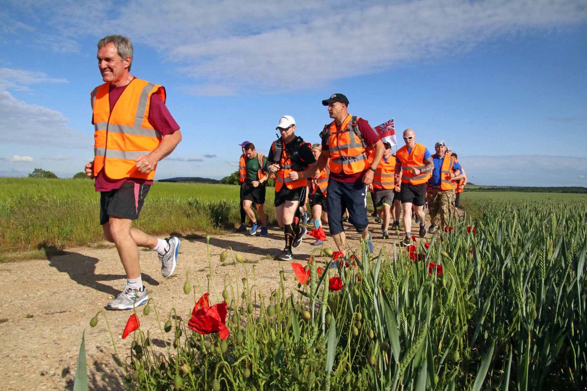 This amazing photograph sums up <a href="/RUNTOPEGASUS/">Run To Pegasus</a> perfectly.....
Runners remembering with their comrades! #RTP #RunToPegasus #DDay75 #Normandy #Pegasus75