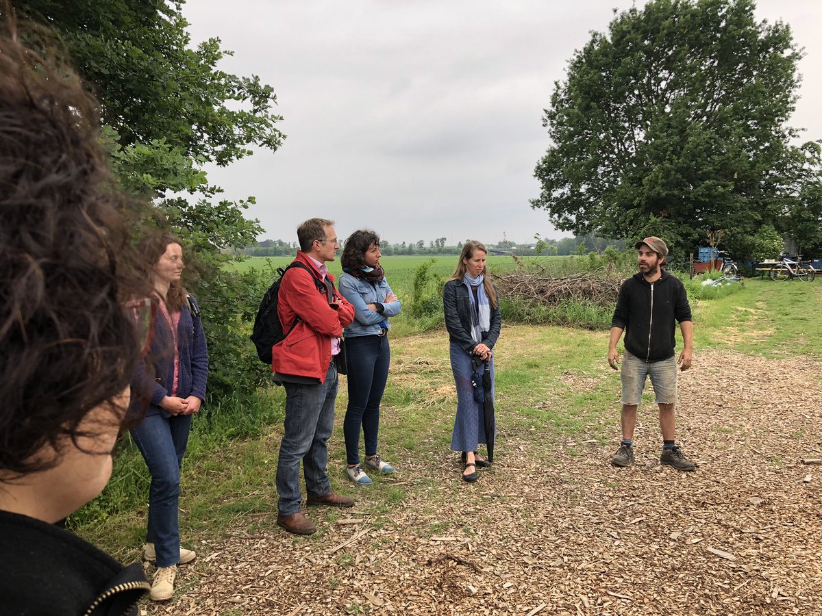 We are Food Policy Officers from cities all around Europe and going directly in the field is the most exciting part of the job!
Here in #Ghent for our 6th meeting of #EUFoodCities in @EUROCITIEStweet #MUFPP #UrbanAgriculture #CSA