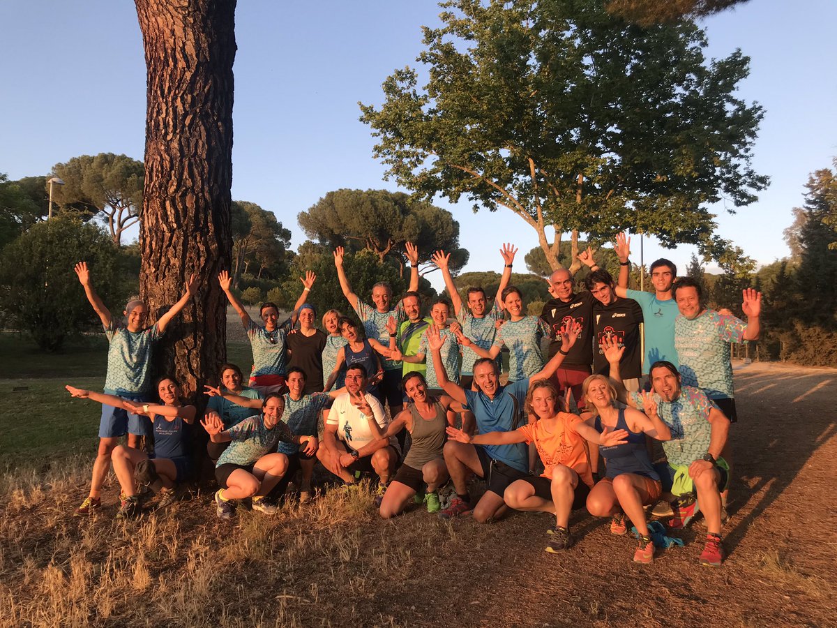 RunningParkM's tweet photo. Entrenamiento #dehesadelavilla https://t.co/eU2xM2m7Wq