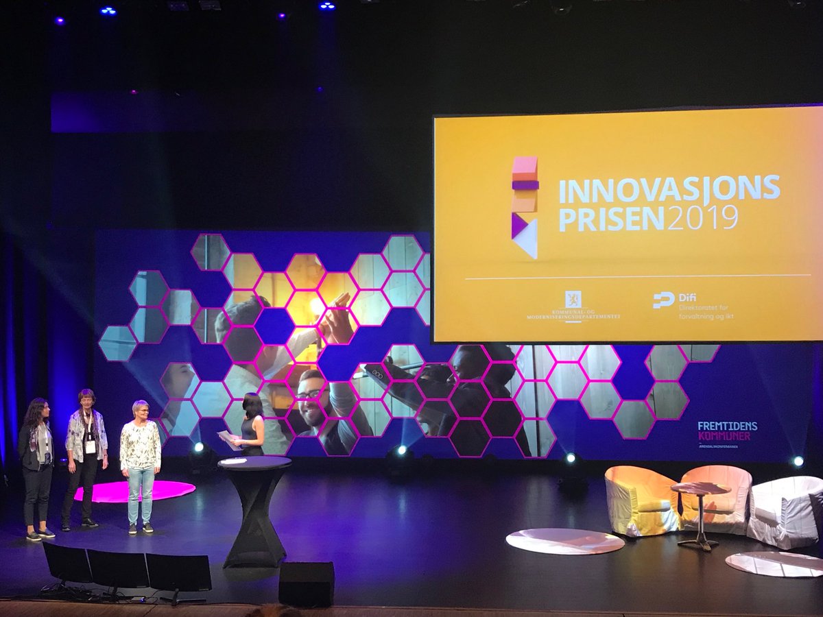 lisbethivers's tweet photo. Trondheim kommune vinner Innovasjonsprisen 2019 med prosjektet Universitetskommunen/ Ledelsesskolen. Gratulerer😊🌺#Fremtidenskommuner2019 https://t.co/OxjnqCkn9d
