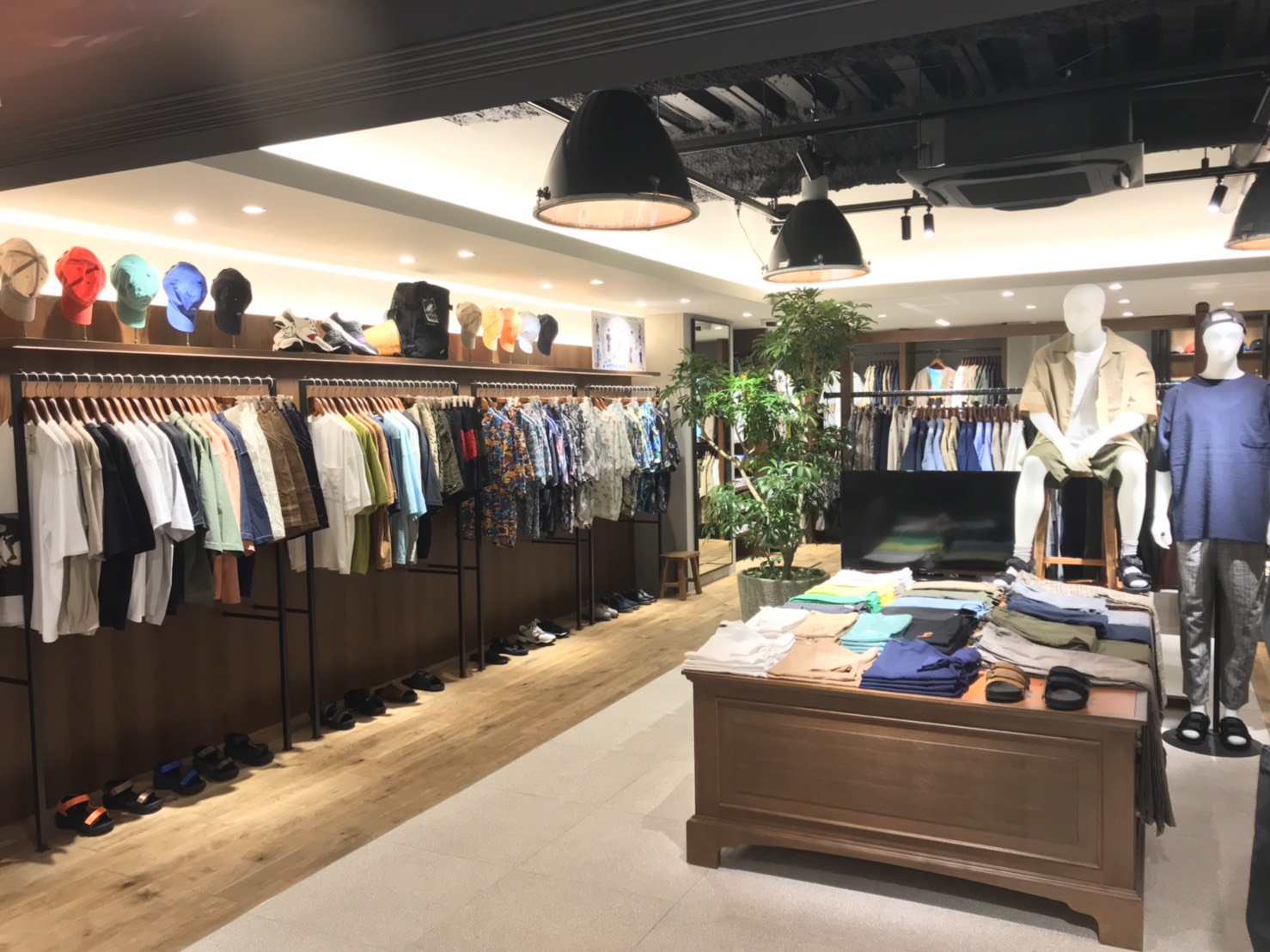 Niko And Niko And 京都寺町店が6 7 金 にオープン Niko And 2店舗目となる路面店 Niko And 京都寺町店 がオープンしました 詳しくはコチラ T Co W1tlhc2ixj Niko And Niko And 京都寺町店が6 7 金 にオープン Niko And 2店舗目となる路面店 Niko And 京都寺町店 がオープンしました 詳しくはコチラ T Co W1tlhc2ixj