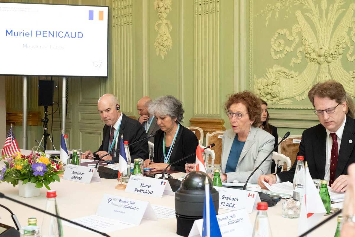 Travail_Gouv's tweet photo. [#G7France] Les travaux du #G7Social en faveur d’une mondialisation plus juste reprennent ce matin, avec les ministres du Travail du #G7, et en présence des organisations internationales : @GuyRyder pour l'@OITinfo et @gabramosp pour l'@OCDE_fr https://t.co/ry9Sdxp7xI