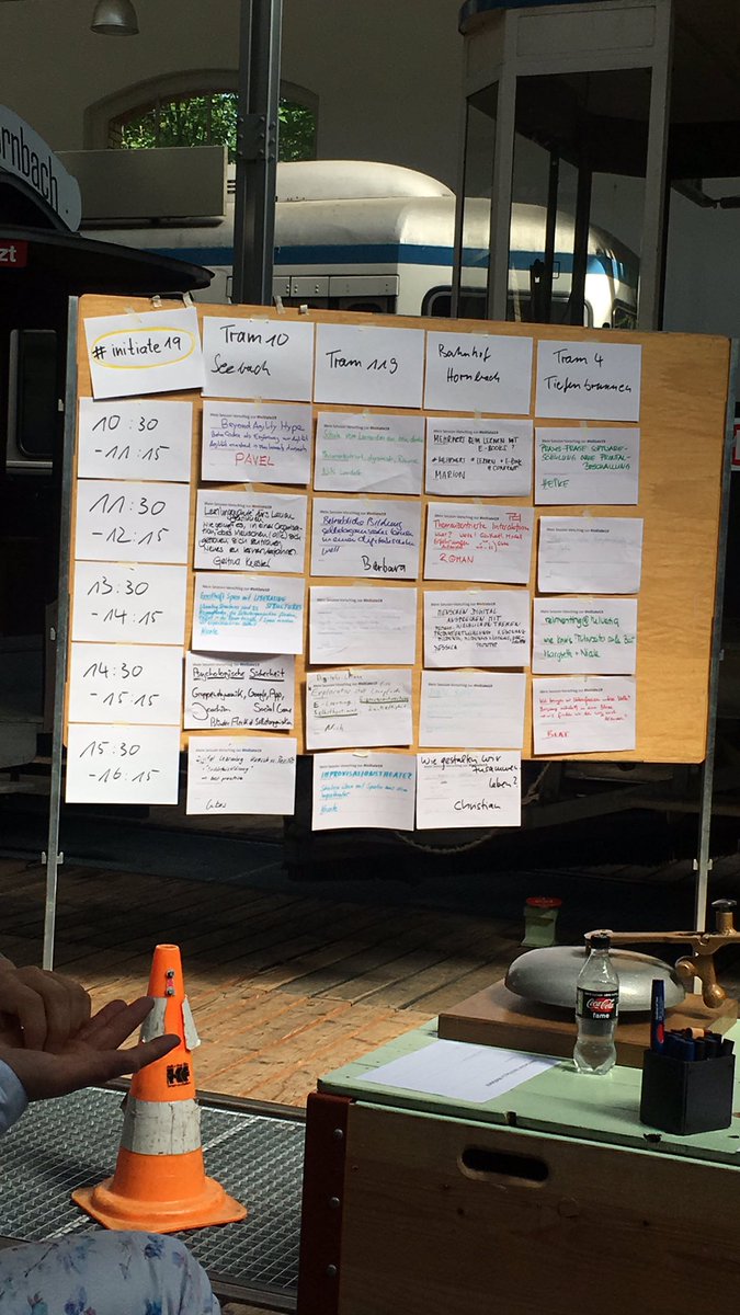 AnlikerLuzia's tweet photo. #initiate19 - gestartet mit tollen Menschen und so viele gute Sessions! https://t.co/HN9Eh79JjL