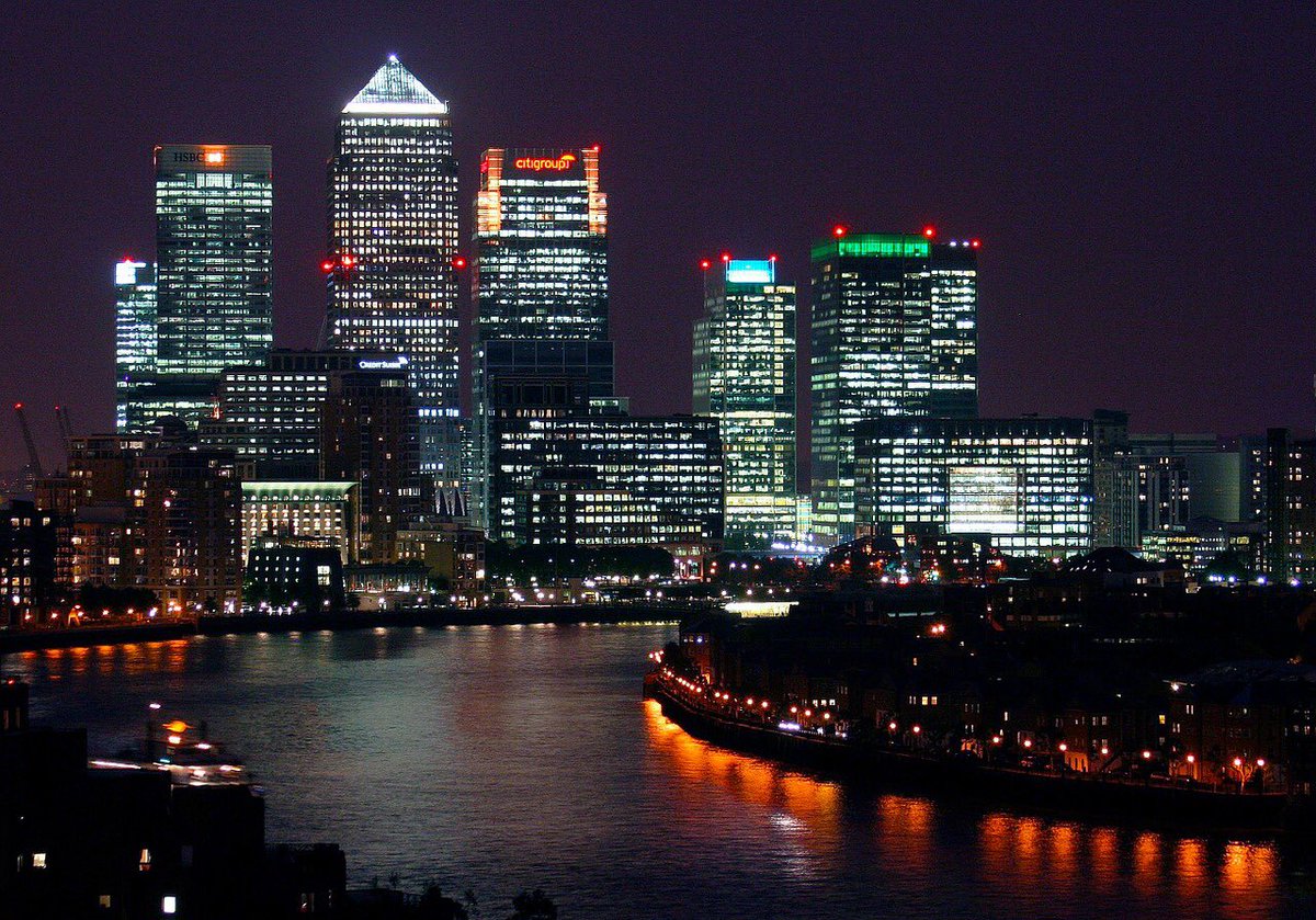 AntoniaRomeoUK's tweet photo. Looking fwd to #LondonTechWeek, kicking off on Monday! DIT will be bringing 🌎 investors &amp; startups to #LTW to showcase 🇬🇧 #tech. 

#FridayFact: #London is top destination in Europe for tech investment (2018) &amp; secures > double the investment to #Berlin. #TechnologyisGREAT https://t.co/QsQJxT12S5