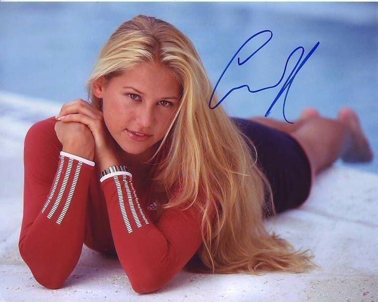 Happy Birthday, Anna Kournikova!   