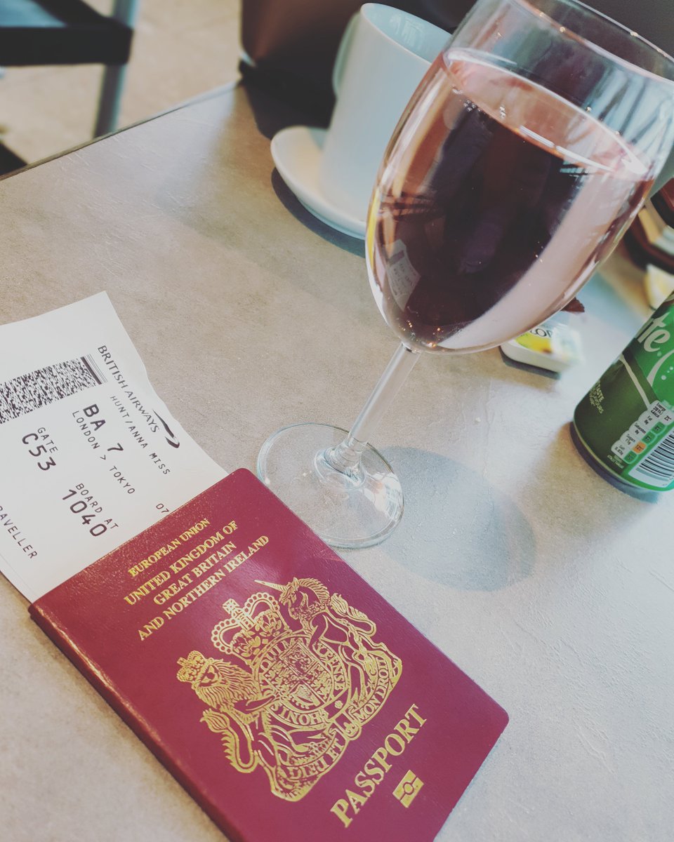 AnnaHuntBscMsc's tweet photo. Japan here we come 🇯🇵😍🇯🇵😍🇯🇵😍 #japan #fancylounge #travels #luckybugger https://t.co/SCBVaqIn93