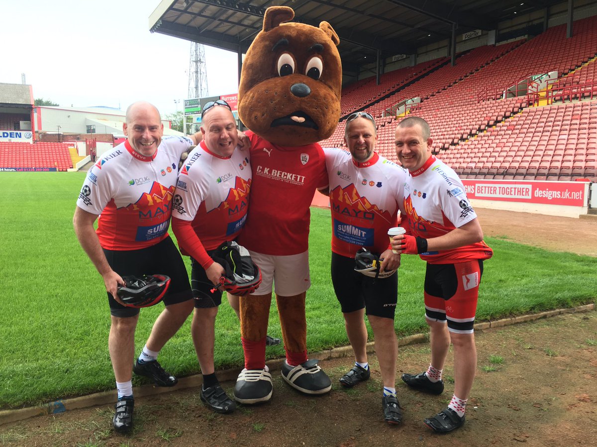 ProstateUK's tweet image. 🏁They’re off! 🏁 

Our amazing Football to Amsterdam riders have kicked off from London and Barnsley. ⚽️🚴🏻‍♂️

Over the next two days they’ll be putting their rivalries aside, joining together and riding over 145 miles to Amsterdam. Wish them luck!👇

#F2A #MenWeAreWithYou
