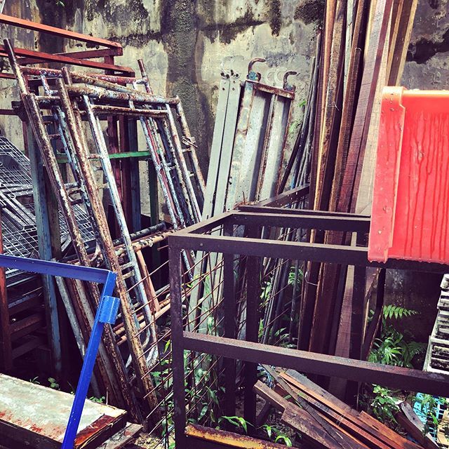 artblovk's tweet photo. Preparations // salutations // hang you out to dry
.
.
#singaporepokkaizai #artblovkgallery https://t.co/87FAmSWBGt https://t.co/wfWjh9AhgC