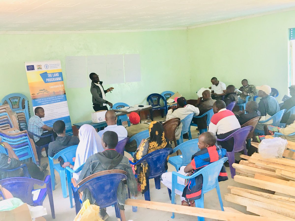 WasheKazungu's tweet photo. Happening Now: Community Land Act Training at Gatab Social Hall, Mt Kulal, Marsabit County. This is under the LoA with @FAOKenya under the @EUinKenya #LandGovernanceProgramme.
@olando_ouko of @hakijamiitrust taking participants through the provisions of the CLA, 2016. https://t.co/lWCwgIM7ZK