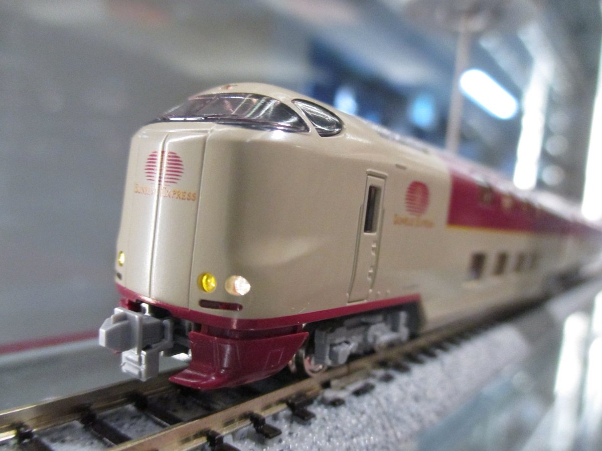B寝台のプレート Amazon.co.jp: KATO 京都駅特製 285系0番台/3000番台 サンライズ