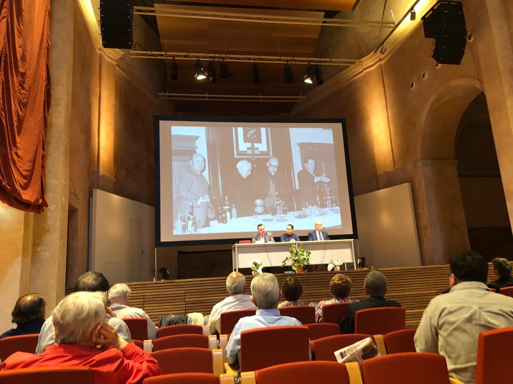 AlcoverRadio's tweet photo. Tret de sortida de la jornada “Joan Martí Alanis, copríncep d'Andorra“ al @conventarts d'#Alcover en el marc de les Festes Decennals. https://t.co/3n7iZ411ia