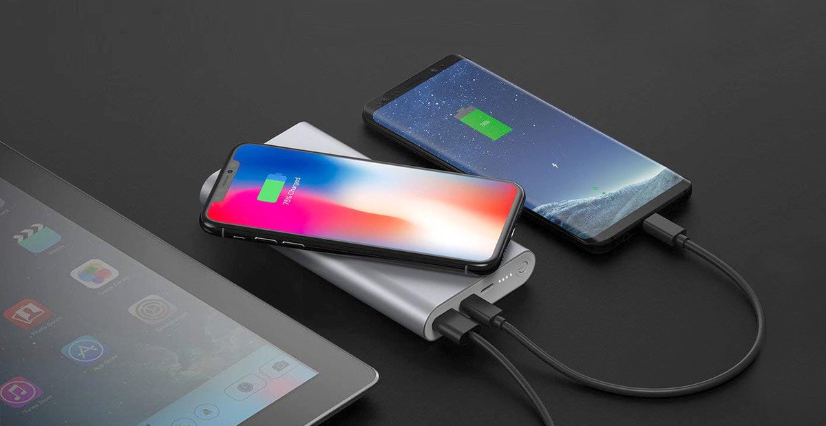 mmMimovil's tweet image. 🔋 Batería externa para cargar 3 dispositivos a la vez, uno de ellos ¡de forma inalámbrica! Vamos, el típico #gadget molón que hay que llevar siempre encima 😄 ➕ info 👉🏻 mmmimovil.es/producto/power… #Poweradd