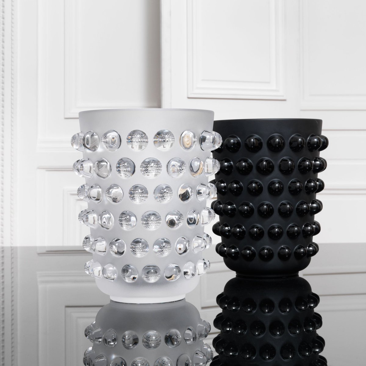 The Mossi Vase by esteemed designer Renee Lalique is a feat of technical mastery, offering a bursting kaleidoscope effect.

#interiors  #accessories
ow.ly/o48J50uv5R7