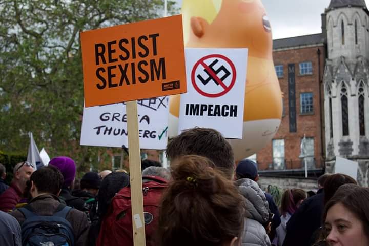 LopsGaia's tweet photo. GWAY FROM ME YIH BLEEDIN DOPE 🚫🚫

#DonaldTrump #trumpinireland #Trump #ImpeachDonaldTrumpNOW #ImpeachTheMFTraitor #DumpTrump #dublin #Ireland https://t.co/lNFVjbghoK