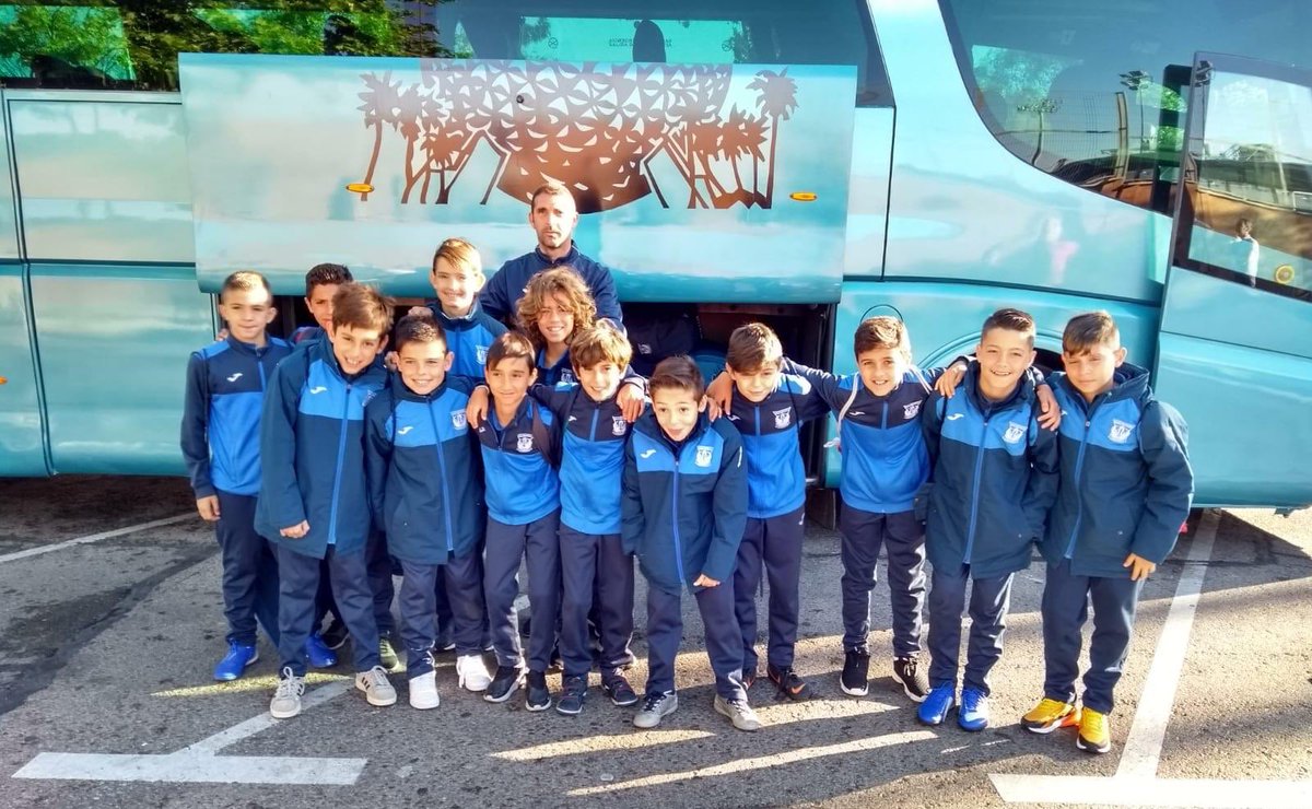 CanteraPepinera's tweet photo. 🚌👋 | #CanteraPepinera El Alevín B ya pone rumbo a Guipúzcoa para disputar la Azpeitia Cup. ¡A disfrutar, equipazo! 💪 https://t.co/qm2Jex6Lip
