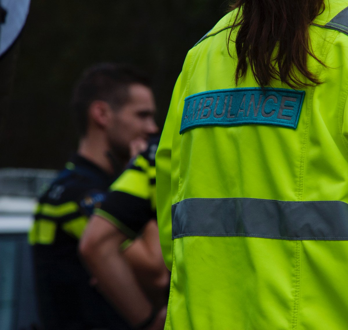 Met een ambulance, politiemotor of de nieuwste Audi op de foto? Een kijkje in een hennepkwekerij, spuiten met brandweerslangen, een meet &amp; greet met politiehond #Bumper? Het kan morgen op de Veiligheidsdag! Van 11.00 tot 16.00 uur bij Ahoy. Toegang is gratis, iedereen is welkom!