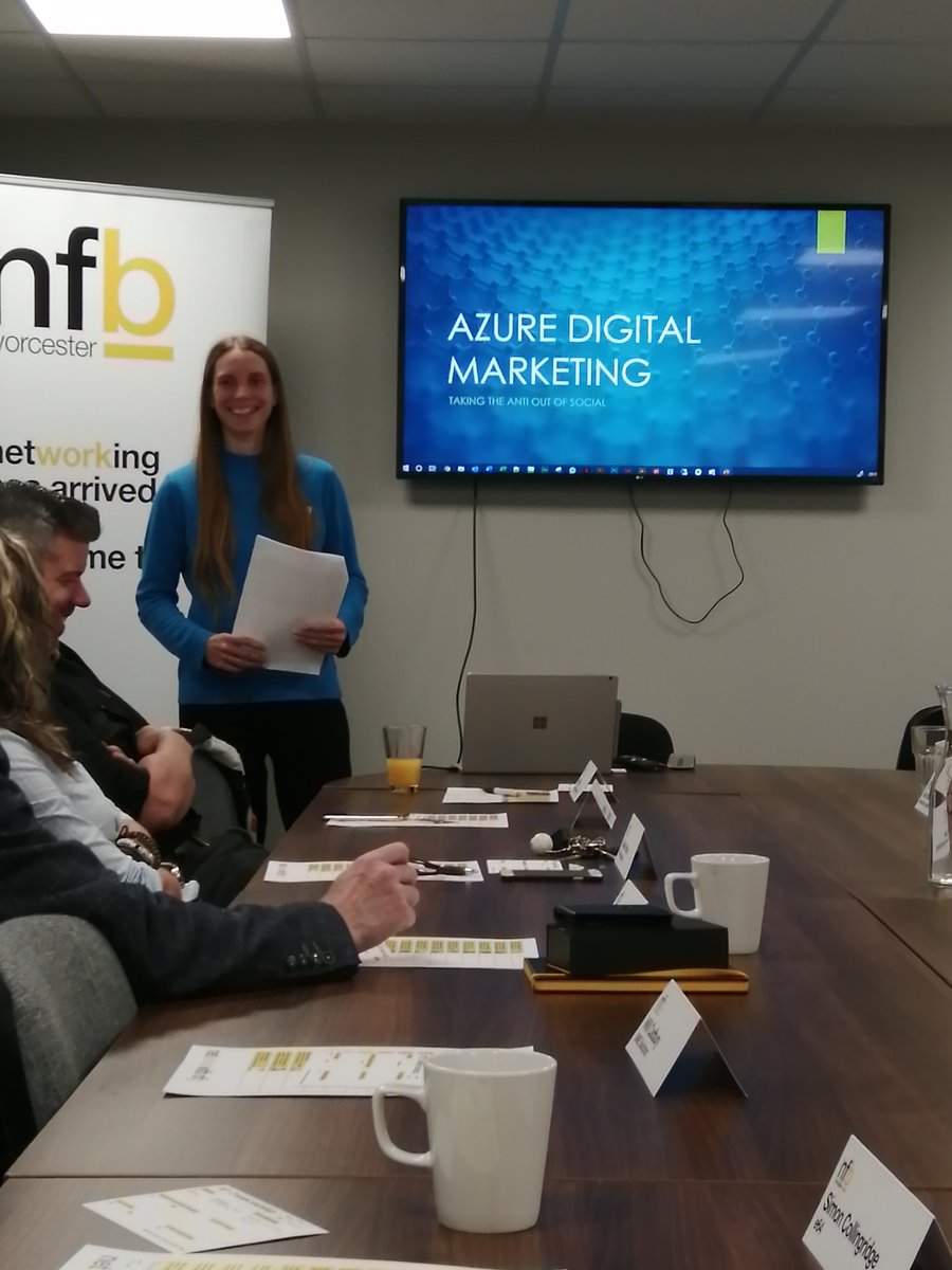 chucksaway's tweet photo. Great presentation from @AzureDigM at @nfbworcester on the power and size of social media marketing. Very eye opening!

#WorcestershireHour https://t.co/XbZrHXtywv