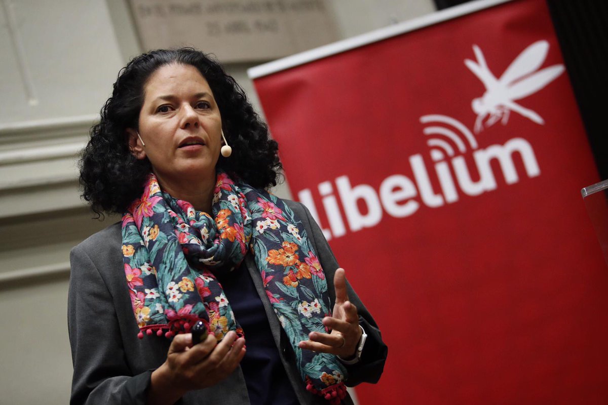 UnaBiz_ES's tweet image. Nuestra Managing Director @rebecrowe en #LibeliumIoTConference hablando sobre cómo puede beneficiar la tecnología IoT, como la red 0G de Sigfox, en las empresas españolas. 🚀🌐 #0GNetwork