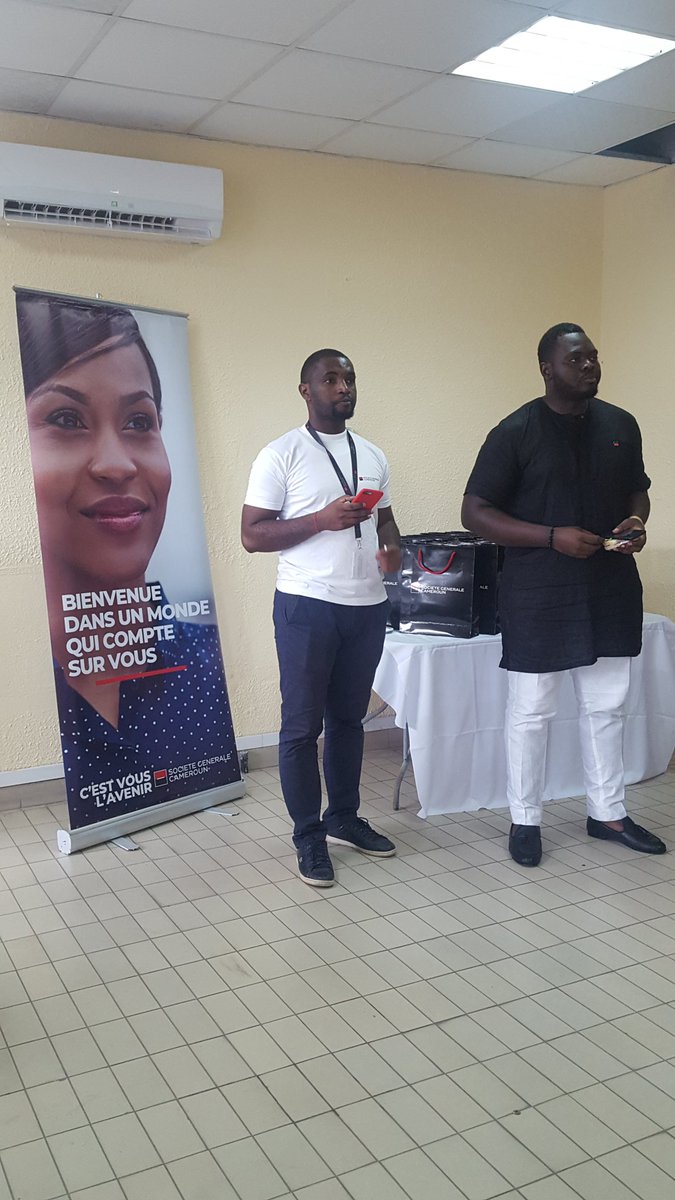 sylviane_smm's tweet photo. Rencontre #clients #entreprise #SGCam  Presentation de l'#offre #Cash_Management avec #Yup_Business. Permettre a nos clients #corporate qui generent du cash de collecter TOUS leurs #paiements.
@SGEntrepreneurs #CestVousLavenir #Vivez_Positif https://t.co/euLpiv3H01