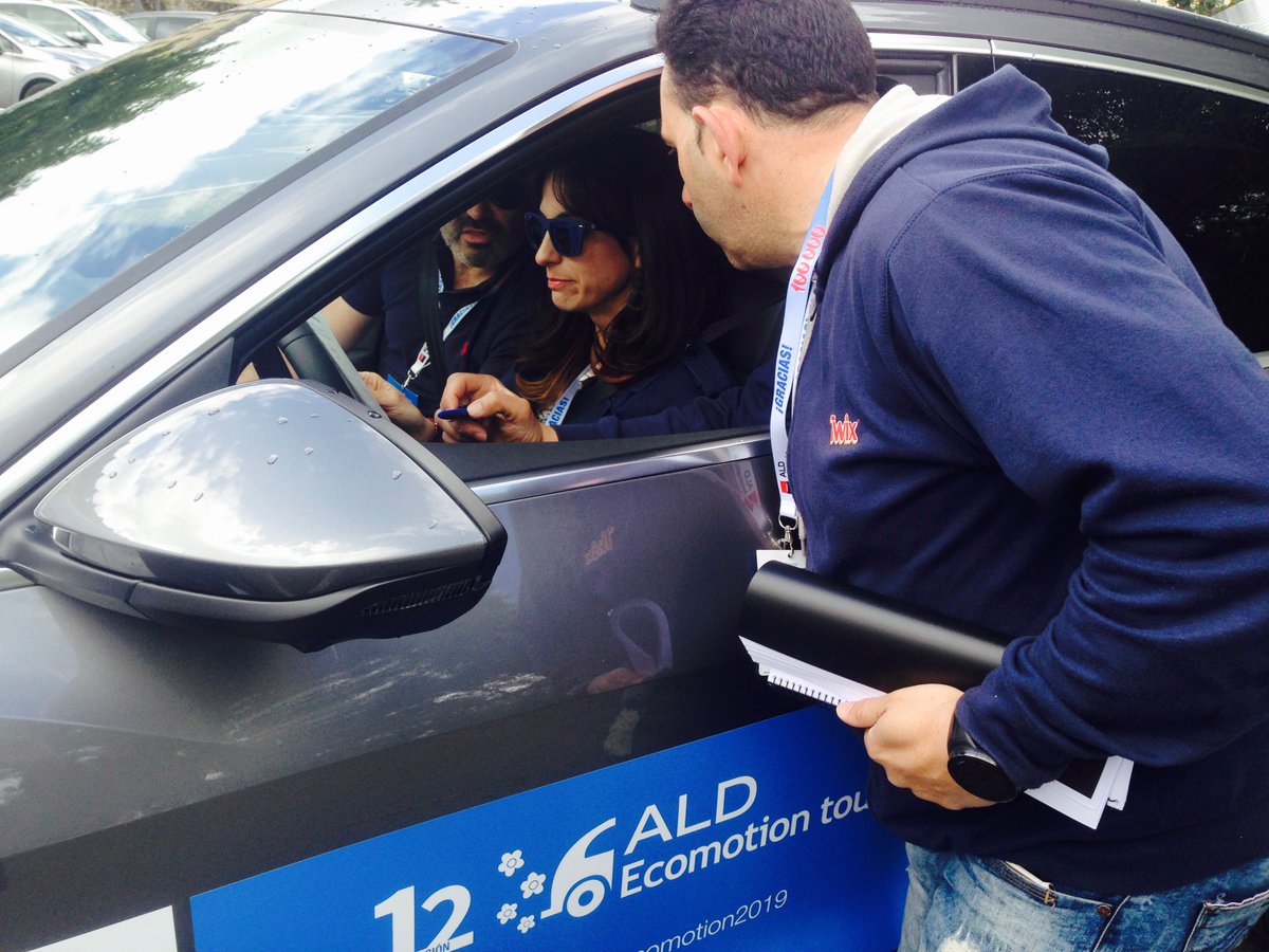 Salida del primer tramo de hoy en categoría de #cocheelectrico en #aldecomotion2019 
Por lo que nos cuentan, ayer consiguieron bajar índices de consumo
Veremos hoy...