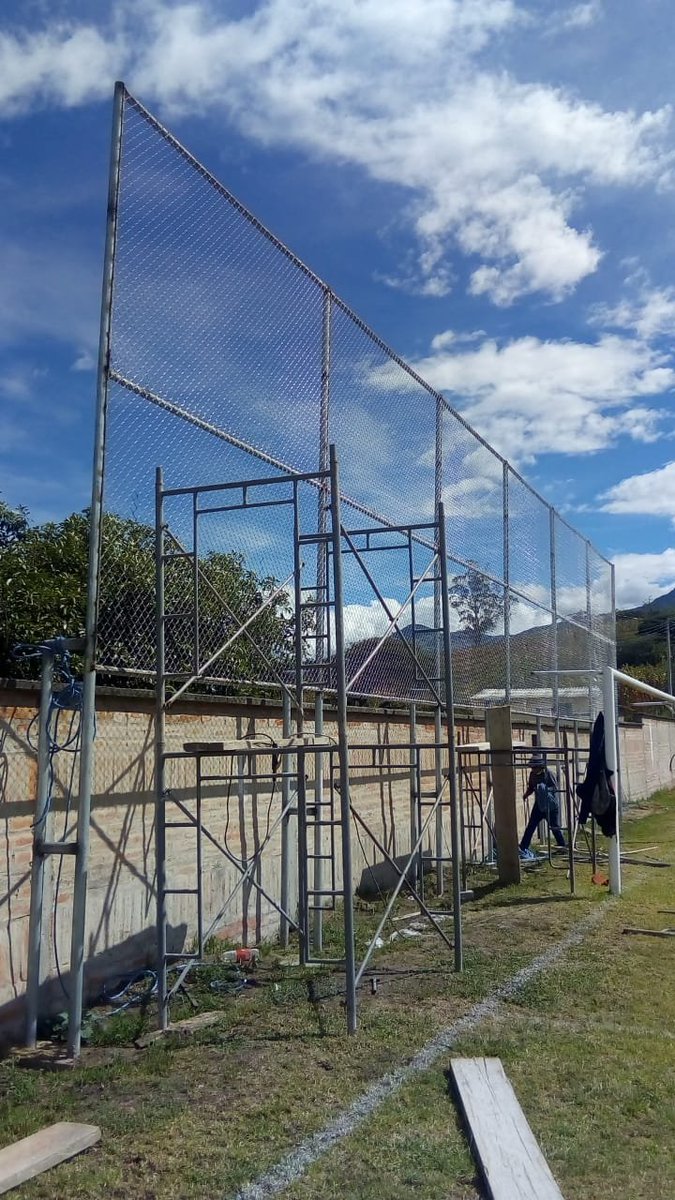 GADURCUQUI's tweet photo. Convenio para la contrucción de vallas de protección de cancha de fútbol en Pablo Arenas

#TodosPorUrcuquí #TyroneVegaAlcalde https://t.co/Gswd6rs1tQ