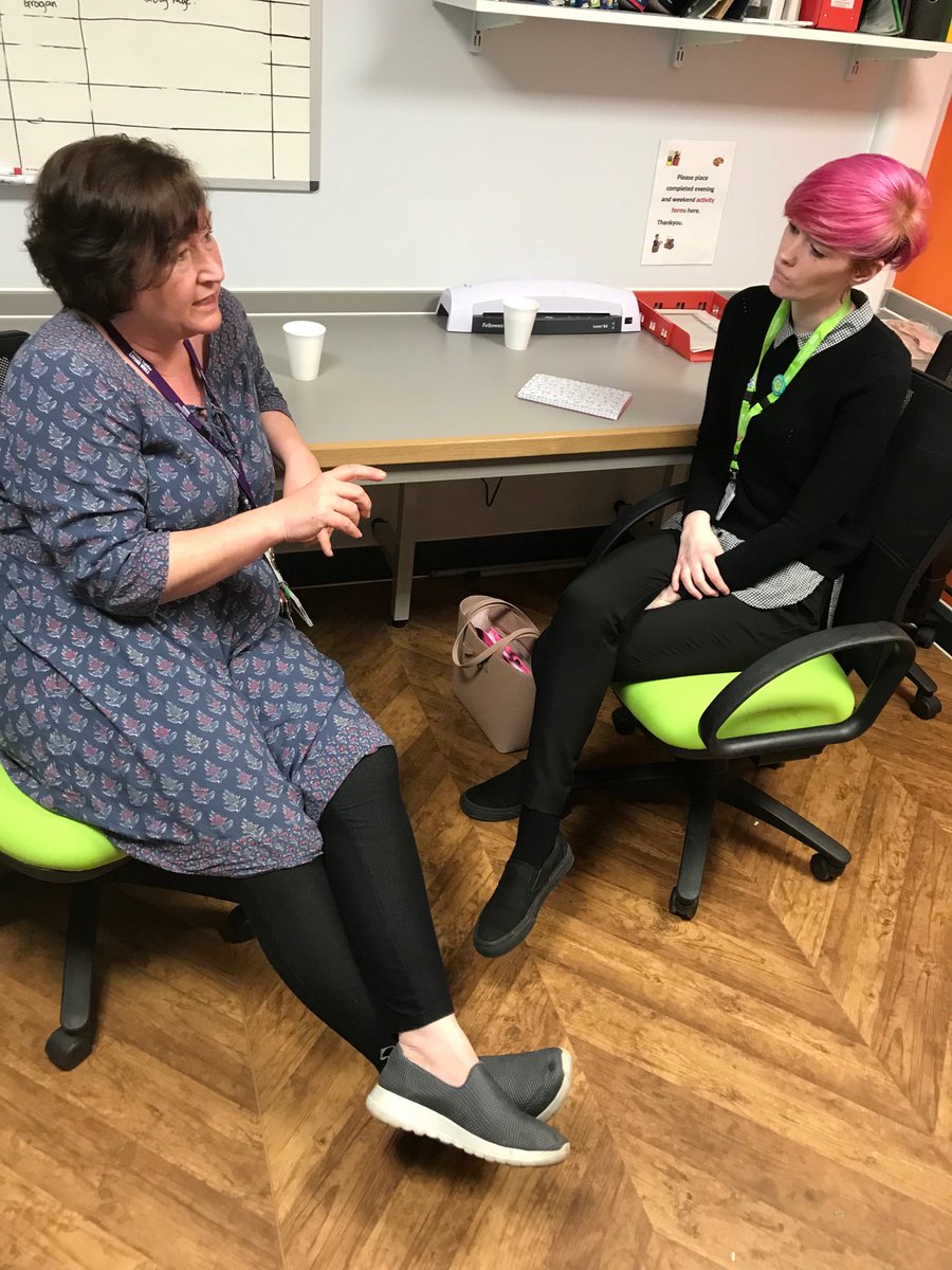 Donna_Coyle's tweet photo. A visit from Cath who participated in our OT therapeutic activity yesterday on our Oldham Adult wards. This was co facilitated with our fabulous volunteer @Amy26x
#PennineCarePeople
#VolunteersWeek
#PCFTthankyou https://t.co/ZtcFdQpeYs