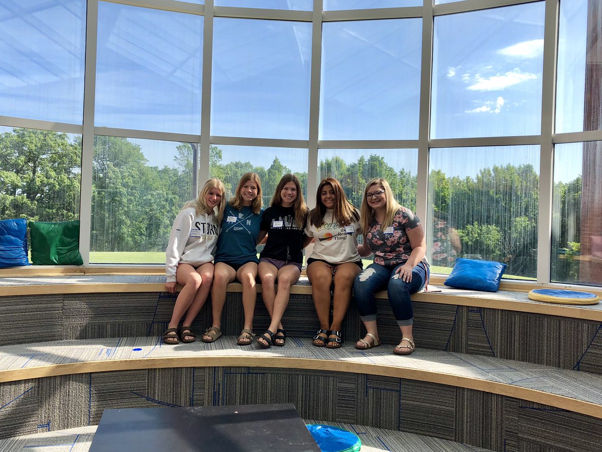 Visiting JES seniors #JESMakeItHappen