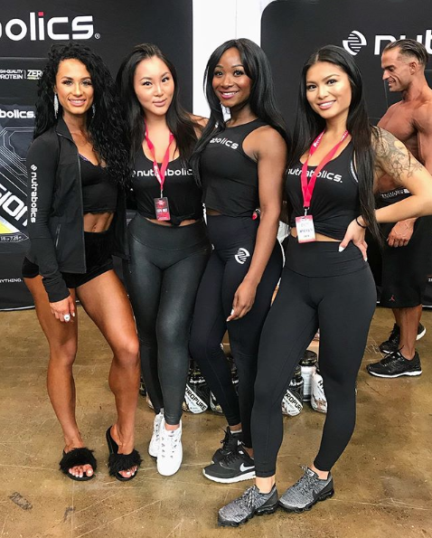Nutrabolics's tweet photo. Thank you to everyone who came by to visit the Nutrabolics booth. We are so glad to have had the opportunity to meet so many wonderful people💪#torontopro #toprosupershow #nutrabolics #fitfam #teamnutra #fit #exercise #gym #shredded #transparent #gymmotivation #fitspo https://t.co/xHBiQDQtEe