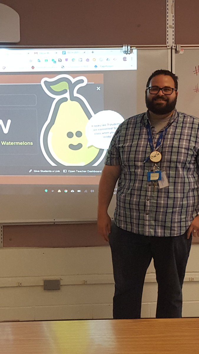 LaurieMason625's tweet photo. @CFabrikant88 "because we need a new fruit. (In technology)Take a bite out of the pear" #21Learns #21MiniCon https://t.co/vOdnItihwe