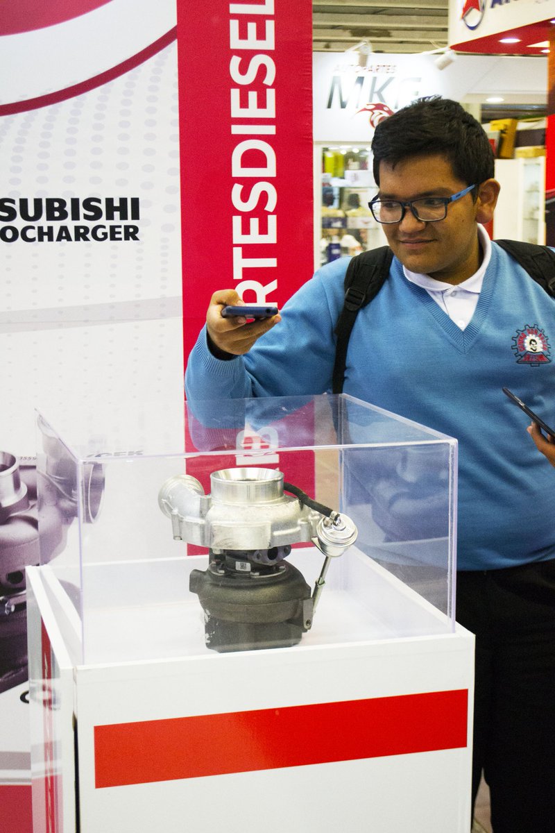 TurbosCol's tweet image. ¡Buen día a todos! ¡Todos quieren llevarse nuestros productos! 
#Expopartes #XXVFeriaIInternacionalDeAutopartes en #Bogotá, #Colombia.
Recuerden ir a partir de las 12:00 pm en @CorferiasBogota pabellón 6, stand 331.
Tenemos descuentos en turbos originales. Llamé ya a su asesor.