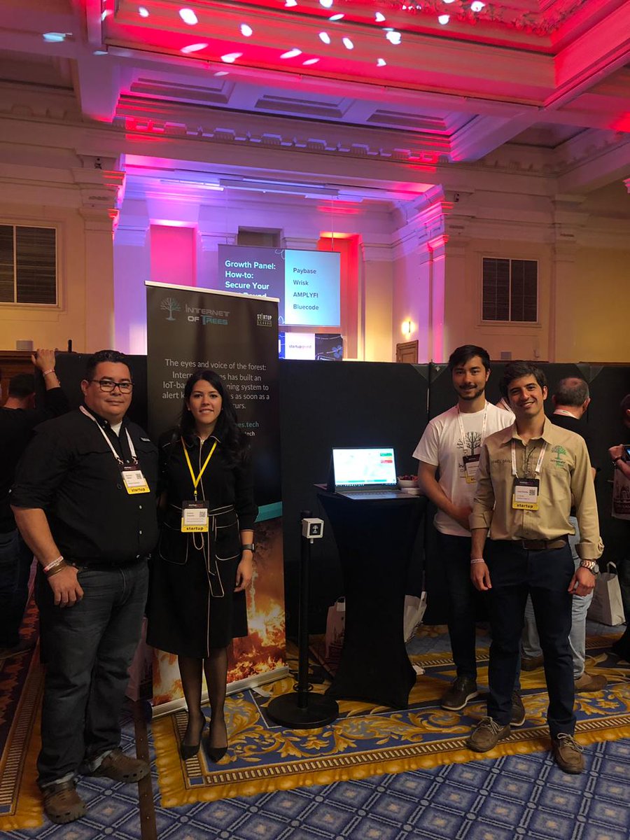 hondurasembuk's tweet image. Emprendedores Hondureños🇭🇳 @TeamIoTrees 🌳📡 & @mauisoft📈📲 presentan sus soluciones innovadoras en la edición 2019 de @StartupGrind #SGEurope en Londres
