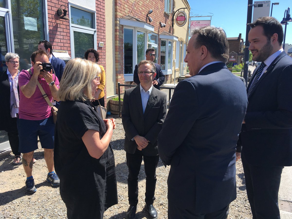 PlouffePierre's tweet photo. Arrivée du premier ministre du Québec #François Legault au centre de pédiatrie sociale de #Gatineau.#TVAGat https://t.co/bnfrJ41Gi1