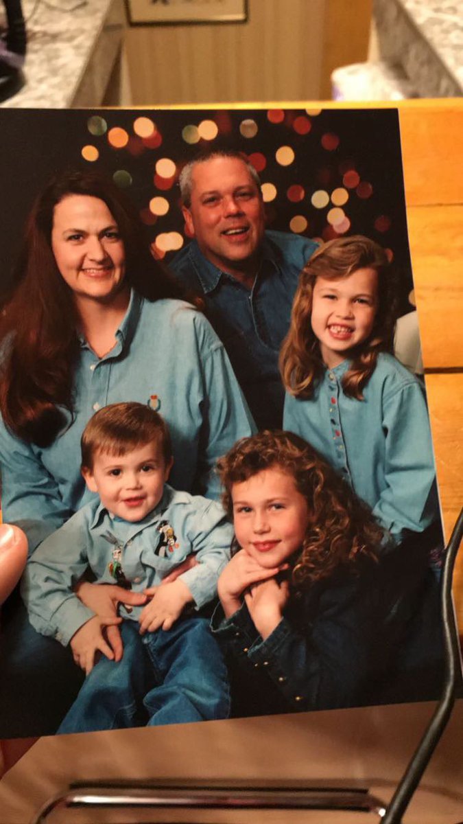 CanadayZoee's tweet photo. Happy birthday Trev. This is one is tough bc it’s your first one in heaven. You also would’ve started driving (and think you drive better than I do). Not a day goes by that I don’t think about you bro. I love you! I miss you every single day ❤️💔 https://t.co/DDmI2JElCV