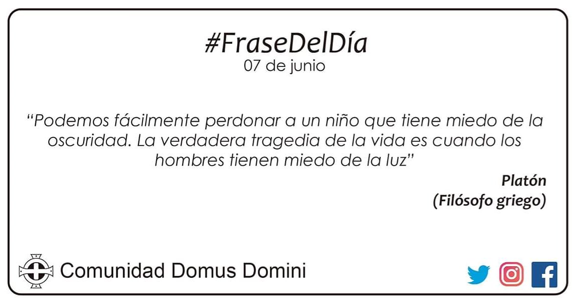 domini_domus's tweet photo. #FraseDelDía
#ComunidadDomusDomini  #SerHumano #Frase #Espiritualidad #Spirituality  #DesarrolloHumano  #Desarrollo #Espiritual #Perdonar #Perdón #Niñez #Miedo #Oscuridad #Verdad #Atreverse #Tragedia #Vida #Hombre #Humanidad #Luz #Perderse #Platón #Filósofo #Griego #Viernes https://t.co/jp3PNIT1sV