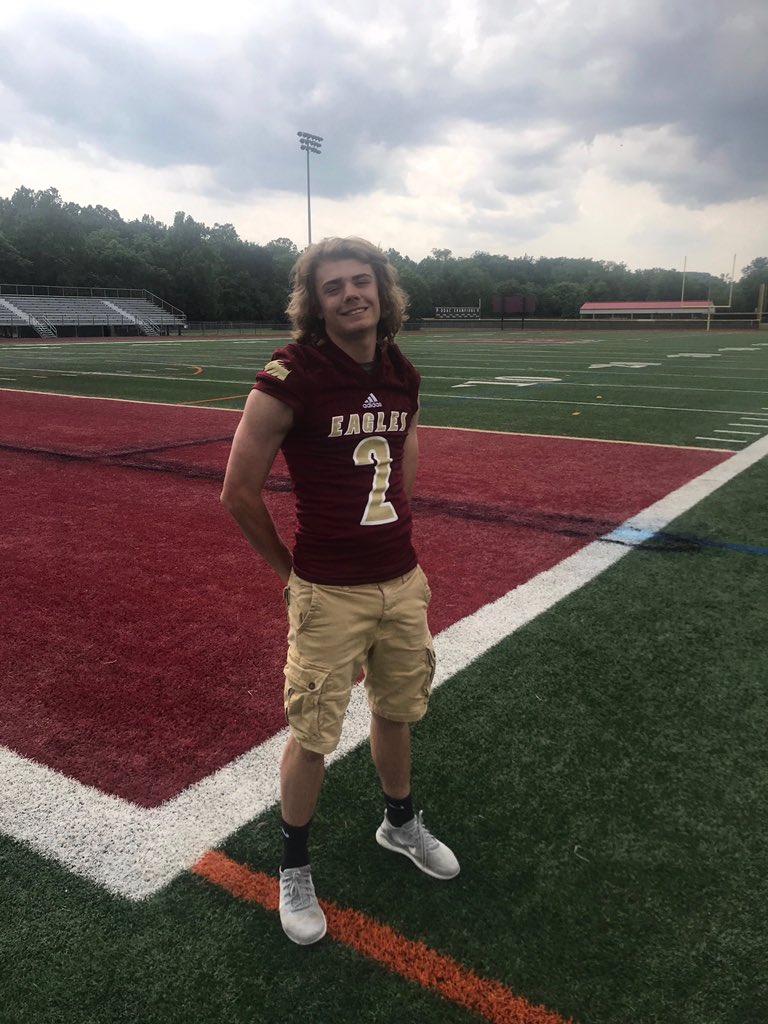 Colbychilds20's tweet photo. Thank you to @CoachGiancola @EddieWhitley37 @CoachPurk @Coach_Ferrick @CoachLemn @CoachHunterIV and the other Coaches at @BH2OFootball for inviting me to Junior Day last weekend!! It was a great experience and I can’t wait to be back on campus soon! 🏈🦅 https://t.co/ZOh2YdX7l5