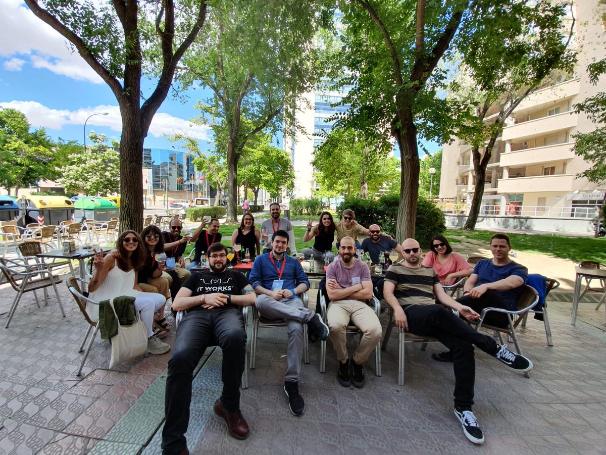 Damos por iniciado <a href="/cwzgz/">CongresoWeb</a> 🍹

No hay que perder las buenas tradiciones 🤟

#cw19