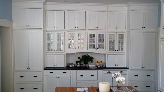 Please enjoy this Richmond Maple Bistro kitchen! #haascabinet #cabinetry #woodworking bit.ly/2Wnl18S