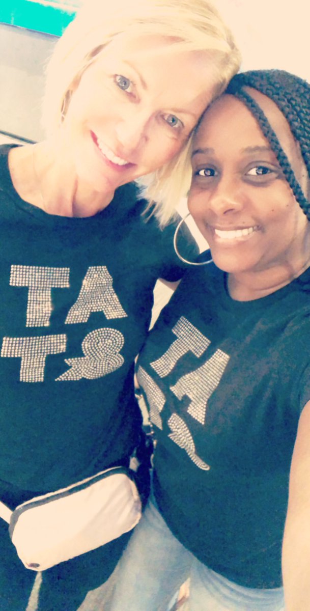 Twinning with the boss <a href="/404girl/">Betsy Francis</a> #LifeAtATT #EmpowHERment