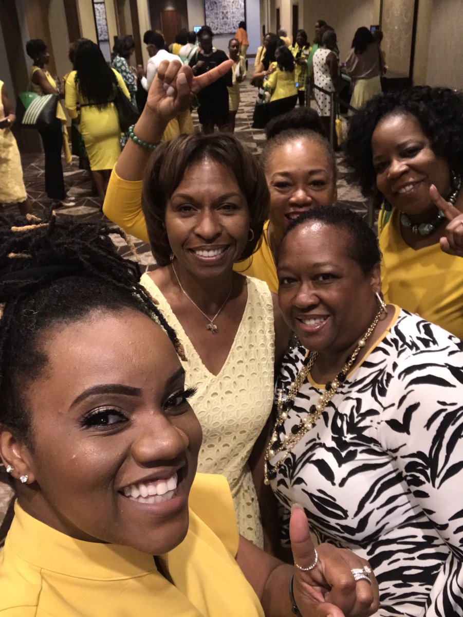 gdcclinks's tweet photo. We are an award winning chapter, y’all! #WAlinks44 #GDCClinks #dothework https://t.co/X56EhZ9XIE