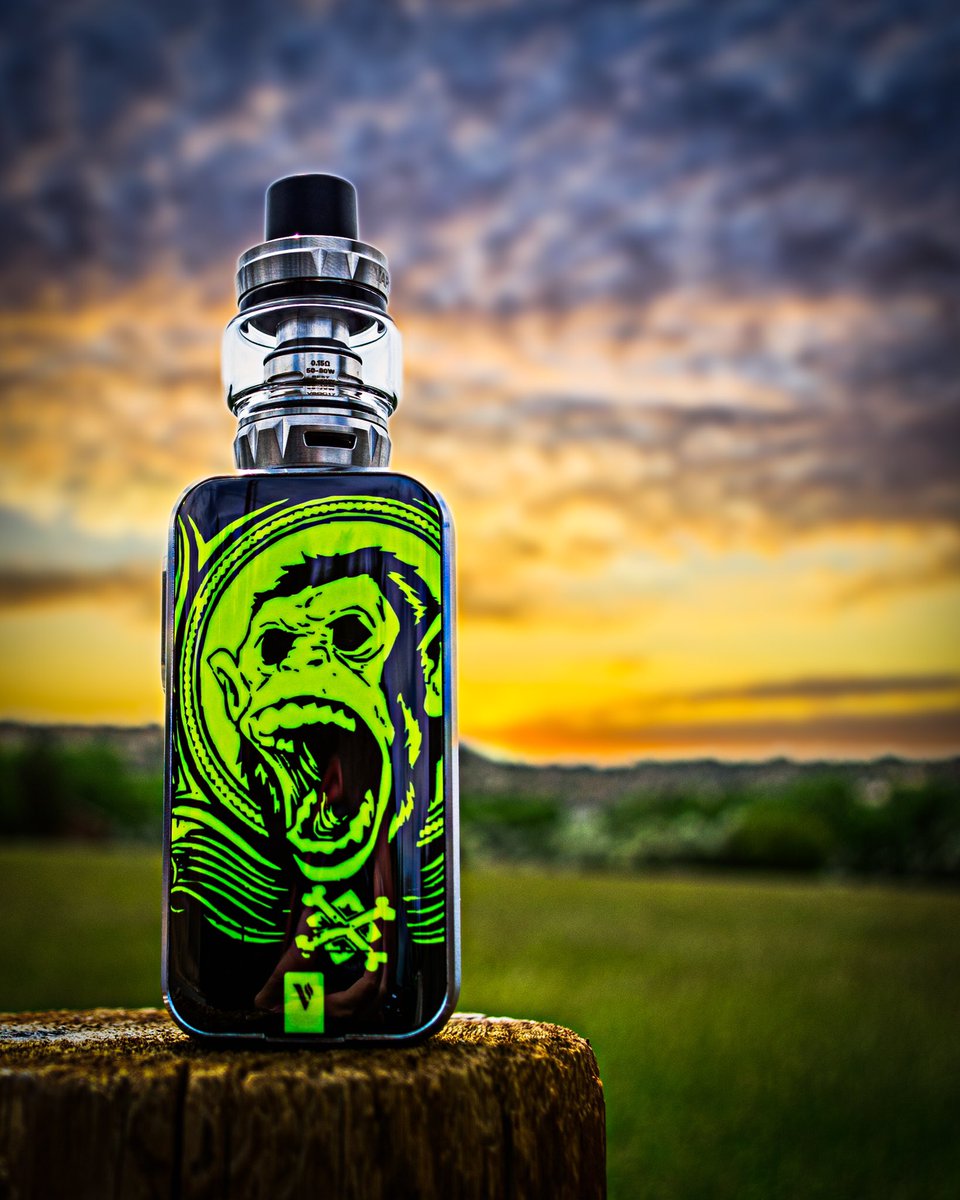 New arrival from @vaporesso_ecig The Luxe 220w Kit is the perfect setup for Vapers of all experience levels! 💨💨💨
***Warning this product contains nicotine.
#blowcloudsnotsmoke #vapelife #weekendvibes #itsfriday #itsfridaybitches #vapefam #vapefamous #vapelife