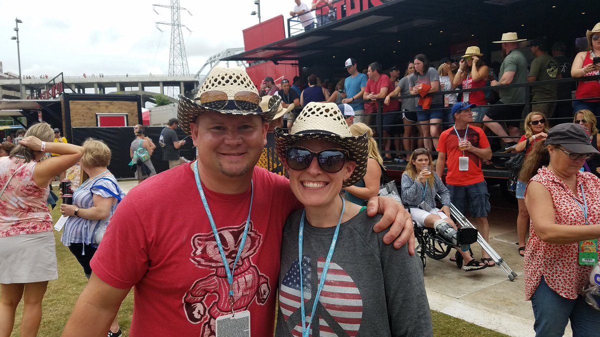 bradthedad07's tweet photo. #meettim https://t.co/mZ0a6ArBpy