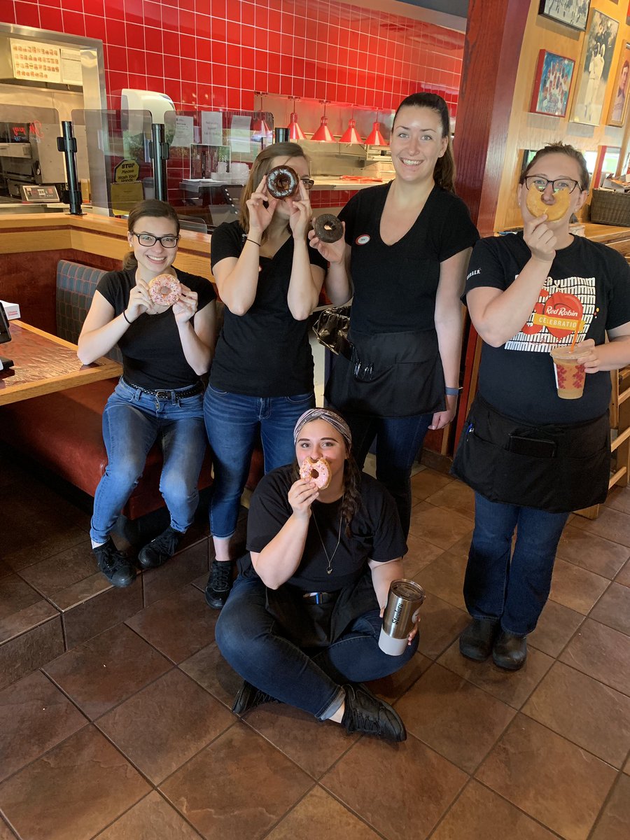 HRedrobin's tweet photo. National Donut Day! #lvrgfunaf @HRATYOURSERVICE @HRedrobin @ConsenzaLVRG https://t.co/feYn4cK7h1