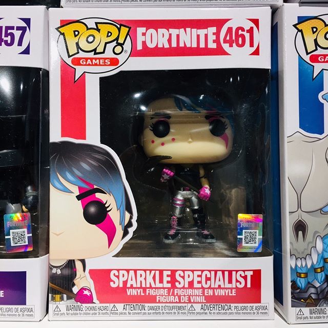 mindzai's tweet photo. You'll probably never ever get the Sparkle Specialist skin but you can own the Funko POP and save 20% if you shop today!⠀
⠀
(Tagged Product Prices are in USD)⠀
#mindzai #fortnite #funko #funkopop #fortnitefunko #fortnitepop #fortnitefunkopops #sparkl… https://t.co/LTJHgPXdg5 https://t.co/Q8FferZiPp