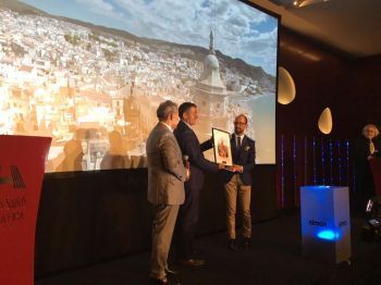 sitgesvida's tweet photo. #Sitges recibe el premio a la mejor destino #sostenible #turismosostenible @dbiosca @miquelforns @ACPETUR #BioEconomicCAT/ #BioSitges https://t.co/RB5p87laTM https://t.co/2DXNaeibi8