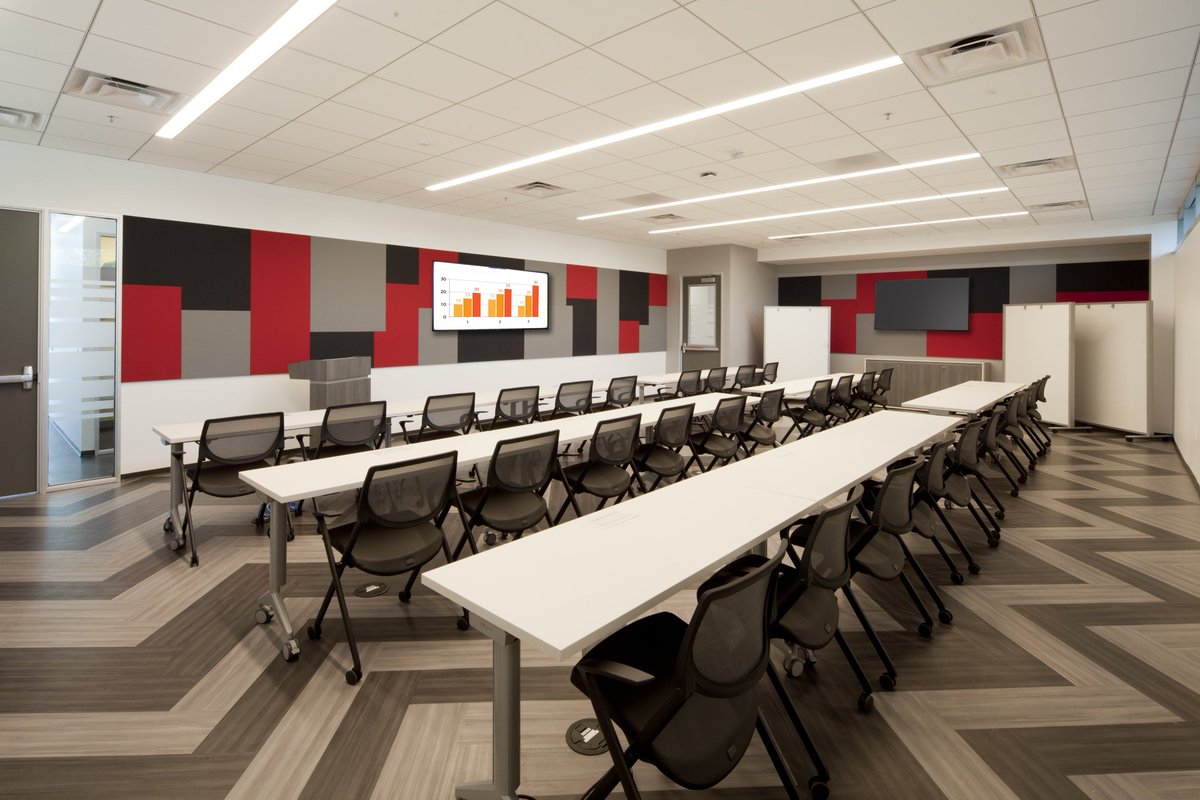 Our ENV Los Angeles team has been working with a financial client headquartered in Torrance, CA to re-brand, expand, and re-stack their existing workplace. Phase 1 includes adding 15000 sf with a new campus with many unique additions. Learn more: bit.ly/HeadquartersTo…