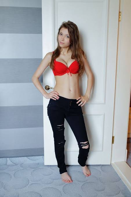 KrystalKaye18's tweet photo. Hello 👋Im looking a Man that can Give me Extra money for my Enrollment Please! help me To get 🤔🤔🤔$end!
Please DM ME if you can help me!
Retweet This If  you Can help me thanks 😘😘

#findom #femdom #paypig #nudes #Lookingforsugardaddy #payme #OnlyVids #onlyfans https://t.co/7Dexyr2nLW