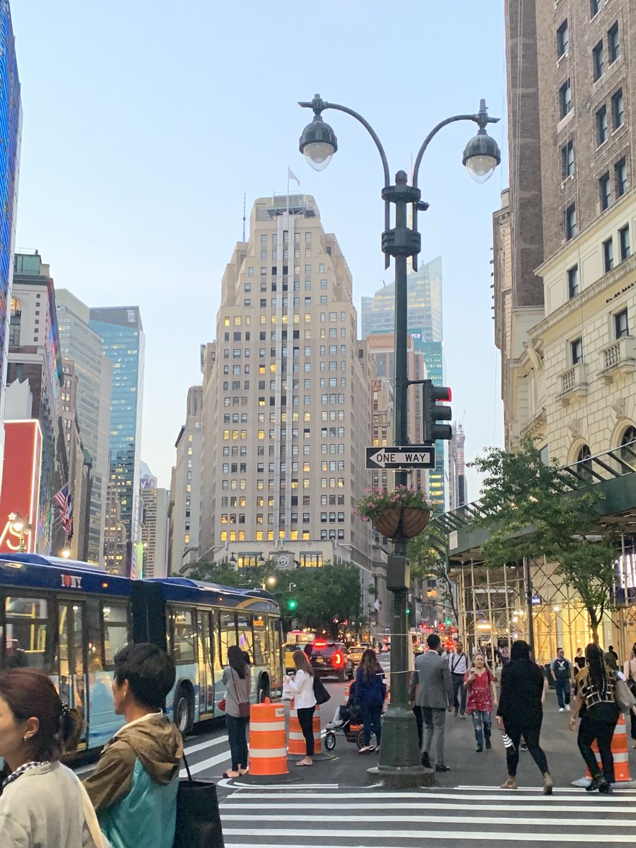 EndureWalls's tweet photo. Great week for @EndureWalls working with our awesome customers and clients in #NYC - Looking forward to all this diverse market has to offer! #interiordesign #architecture #healthcaredesign #hospitalitydesign #corporatesesign https://t.co/PozbS1t8PD